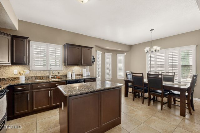 13001 PLEASANT MANOR Court, El Paso, TX 79938
