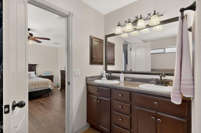 13001 PLEASANT MANOR Court, El Paso, TX 79938