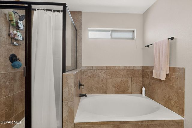 13001 PLEASANT MANOR Court, El Paso, TX 79938