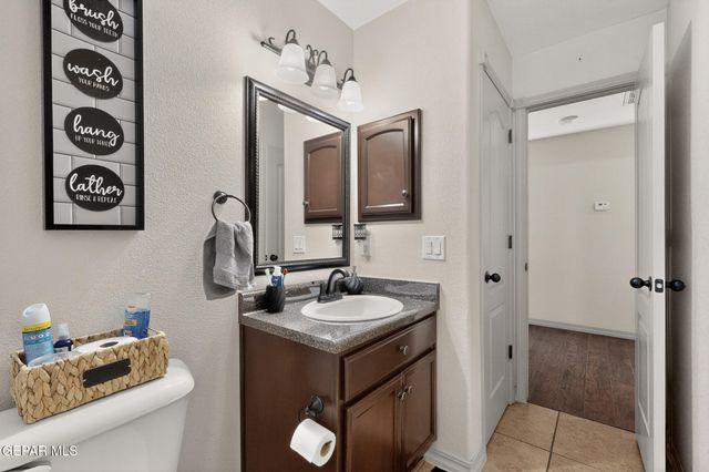 13001 PLEASANT MANOR Court, El Paso, TX 79938