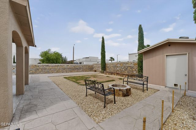 13001 PLEASANT MANOR Court, El Paso, TX 79938