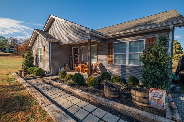 200 Pine Avenue, Morrison, TN 37357