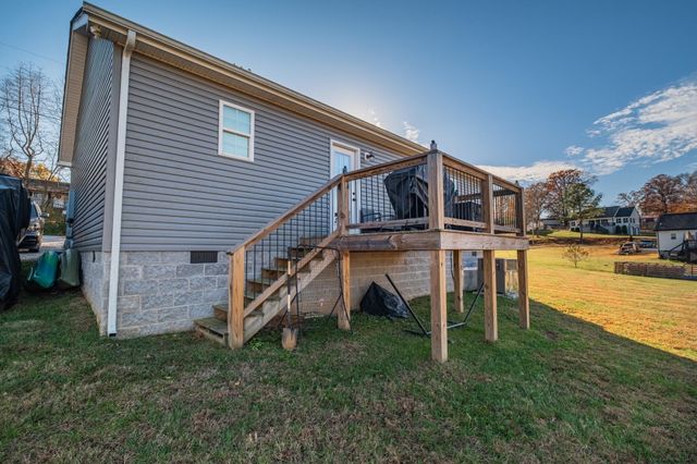 200 Pine Avenue, Morrison, TN 37357