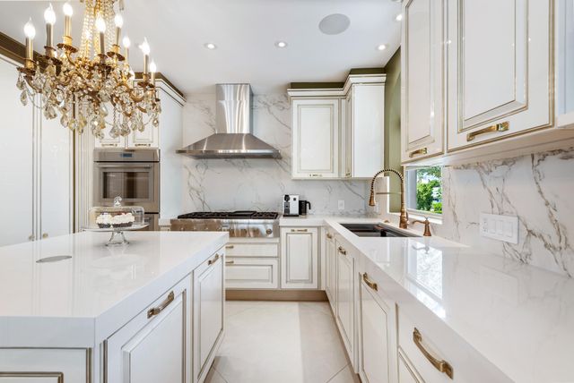 82719 Old Highway, Upper Matecumbe Key Islamorada, FL 33036