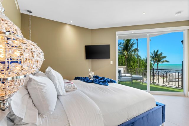 82719 Old Highway, Upper Matecumbe Key Islamorada, FL 33036