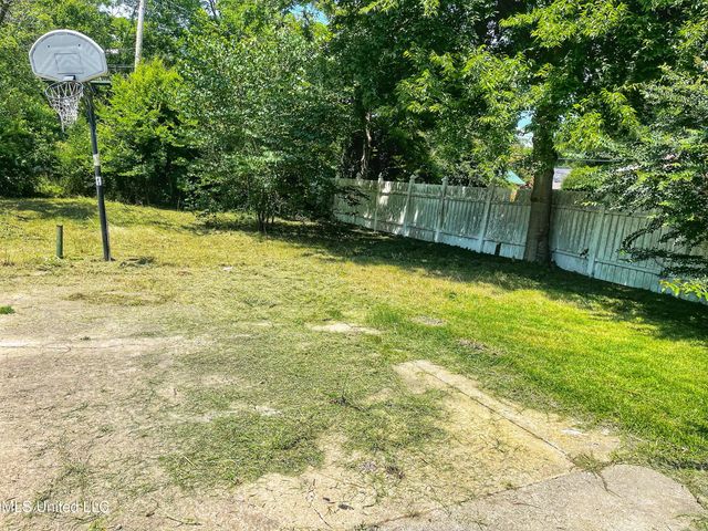 711 Catalpa Street, Clarksdale, MS 38614