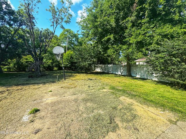 711 Catalpa Street, Clarksdale, MS 38614