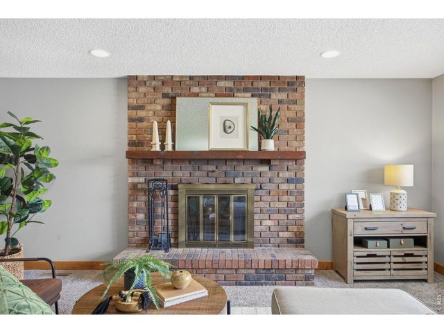 2420 Fraser Ct, Loveland, CO 80538