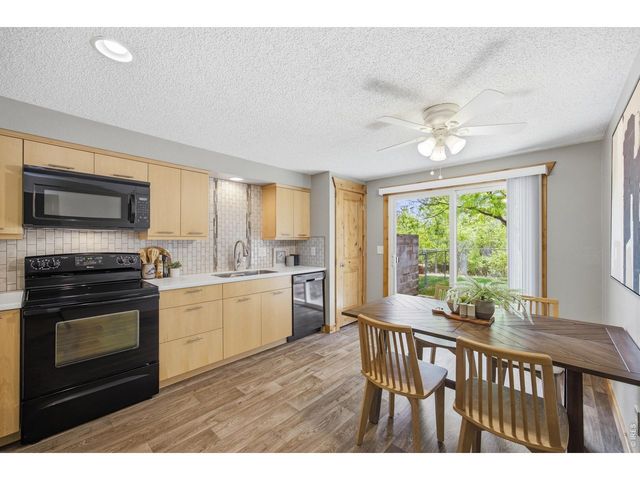 2420 Fraser Ct, Loveland, CO 80538