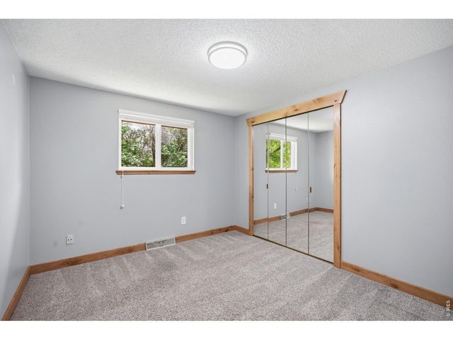 2420 Fraser Ct, Loveland, CO 80538