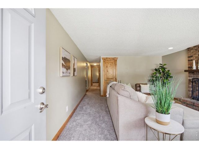 2420 Fraser Ct, Loveland, CO 80538