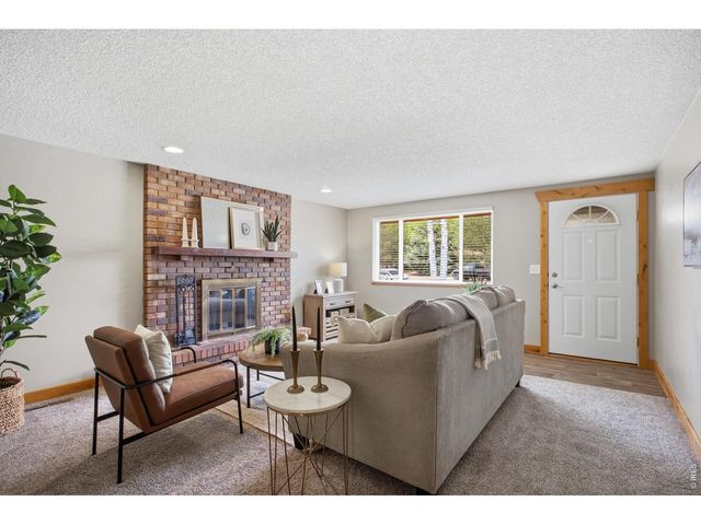 2420 Fraser Ct, Loveland, CO 80538