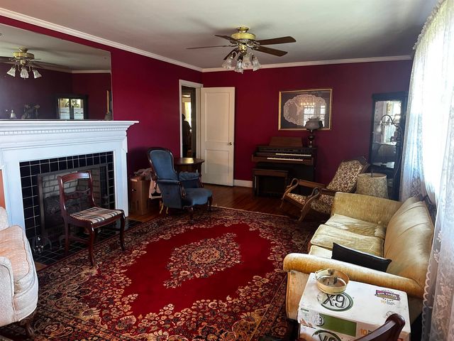 112 Chandler Dr, Gaffney, SC 29340