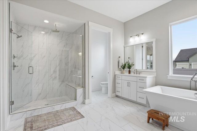 2163 N Kenora Ave, Star, ID 83669