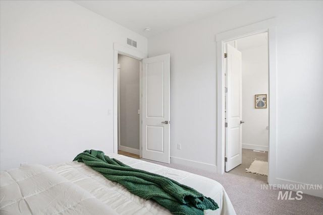 2163 N Kenora Ave, Star, ID 83669