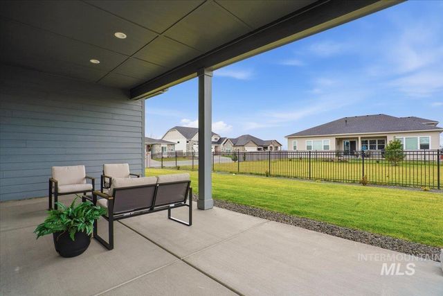 2163 N Kenora Ave, Star, ID 83669