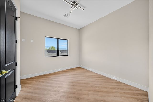 1010 West Annie Avenue, Pahrump, NV 89060