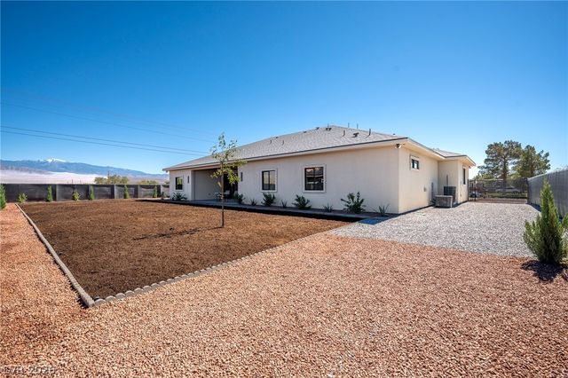 1010 West Annie Avenue, Pahrump, NV 89060