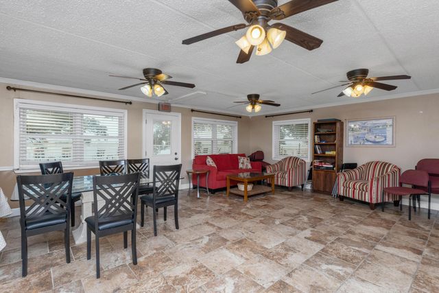 209 W Miracle Strip Parkway, APT D103, Mary Esther, FL 32569