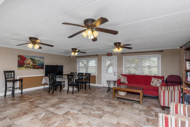 209 W Miracle Strip Parkway, APT D103, Mary Esther, FL 32569