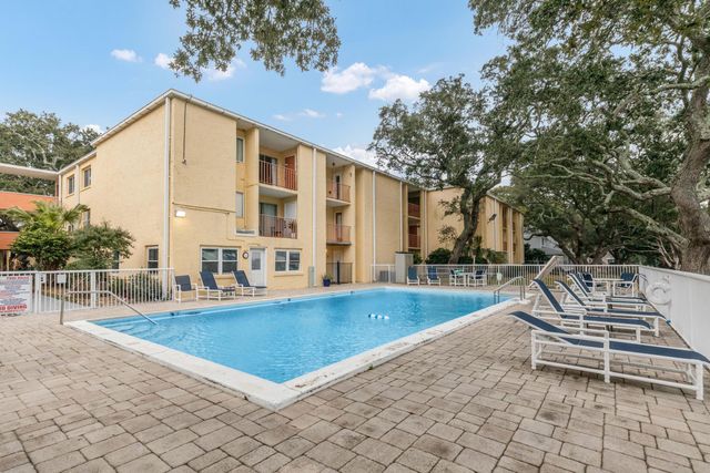 209 W Miracle Strip Parkway, APT D103, Mary Esther, FL 32569