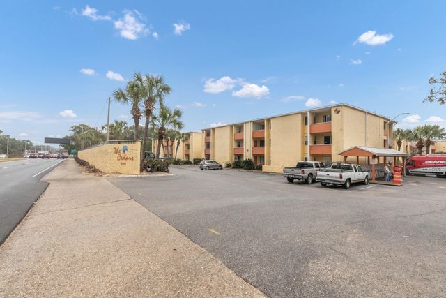 209 W Miracle Strip Parkway, APT D103, Mary Esther, FL 32569