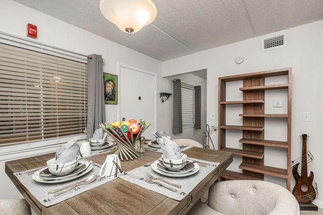 209 W Miracle Strip Parkway, APT D103, Mary Esther, FL 32569