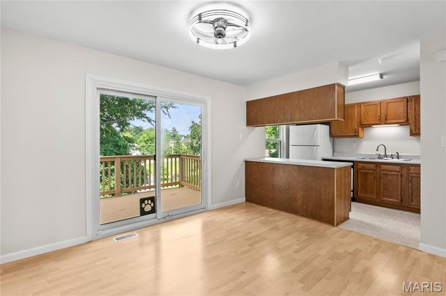 1239 Cliffridge Lane, Valley Park, MO 63088
