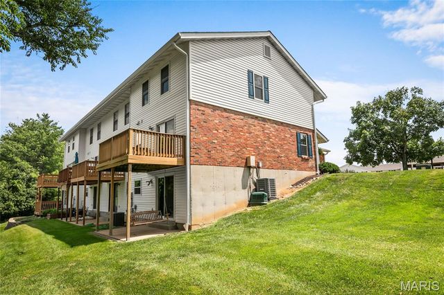 1239 Cliffridge Lane, Valley Park, MO 63088