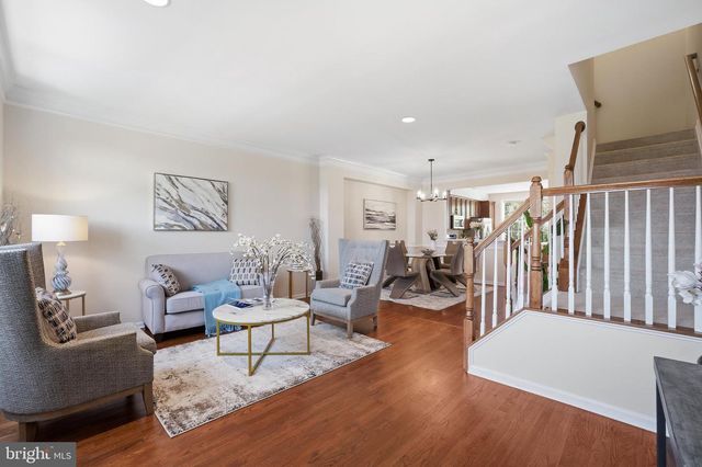 43210 LOUDOUN RESERVE DR, Ashburn, VA 20148