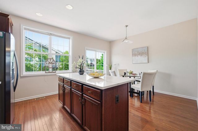43210 LOUDOUN RESERVE DR, Ashburn, VA 20148