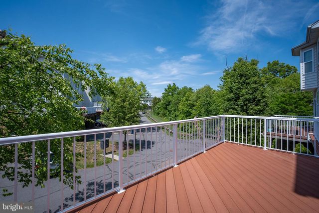 43210 LOUDOUN RESERVE DR, Ashburn, VA 20148