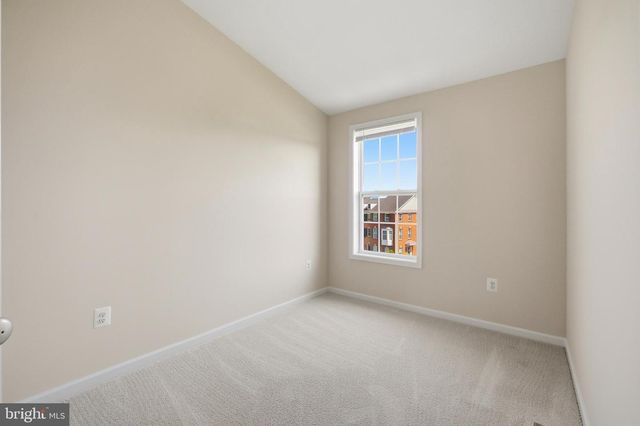 43210 LOUDOUN RESERVE DR, Ashburn, VA 20148