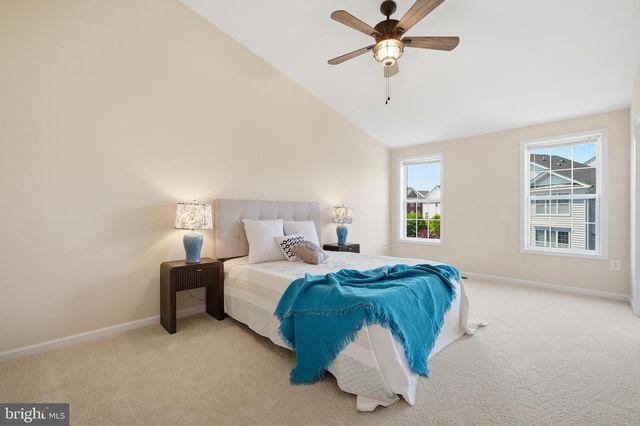43210 LOUDOUN RESERVE DR, Ashburn, VA 20148