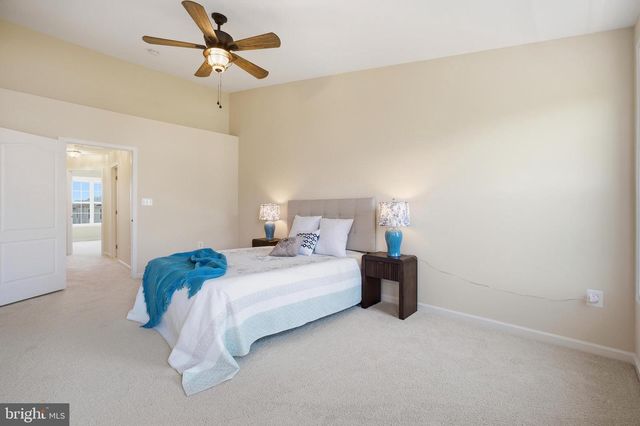 43210 LOUDOUN RESERVE DR, Ashburn, VA 20148