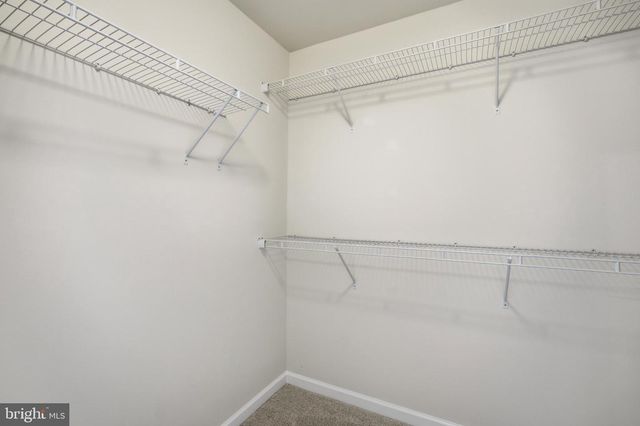 43210 LOUDOUN RESERVE DR, Ashburn, VA 20148