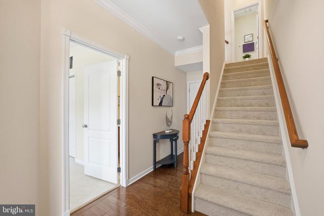 43210 LOUDOUN RESERVE DR, Ashburn, VA 20148