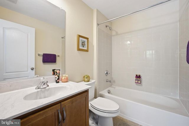 43210 LOUDOUN RESERVE DR, Ashburn, VA 20148