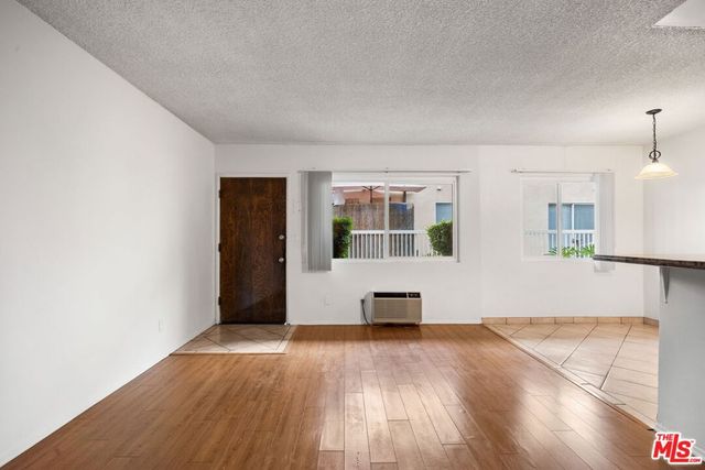 615 E Magnolia Boulevard, Burbank, CA 91501