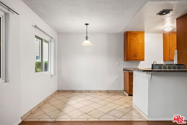 615 E Magnolia Boulevard, Burbank, CA 91501