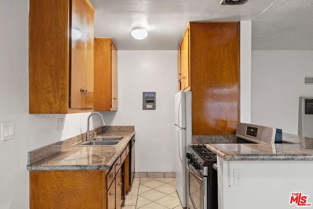 615 E Magnolia Boulevard, Burbank, CA 91501