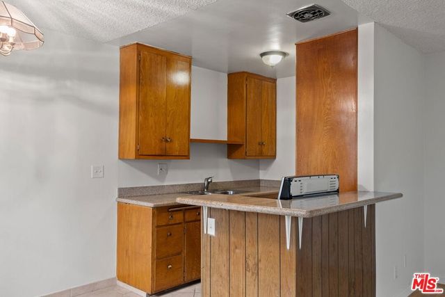 615 E Magnolia Boulevard, Burbank, CA 91501