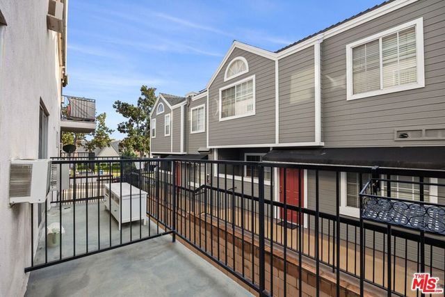 615 E Magnolia Boulevard, Burbank, CA 91501