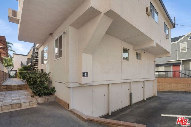 615 E Magnolia Boulevard, Burbank, CA 91501