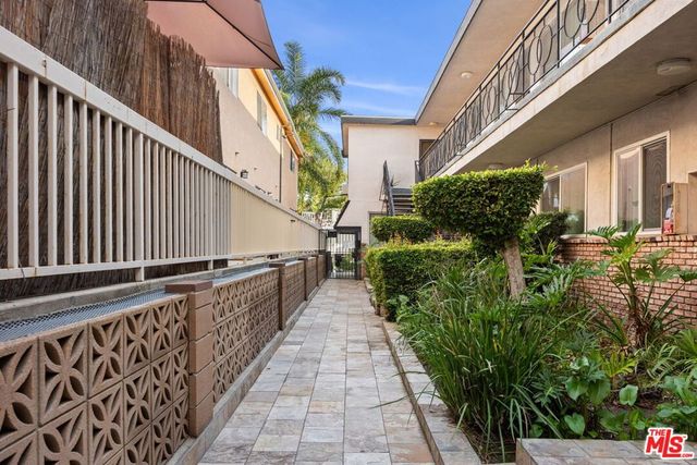 615 E Magnolia Boulevard, Burbank, CA 91501