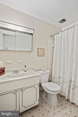 6201 CROOM STATION RD, Upper Marlboro, MD 20772