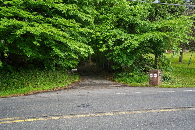 6201 CROOM STATION RD, Upper Marlboro, MD 20772
