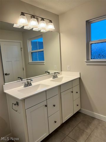 3178 Broadleaf Way, Brunswick, OH 44212