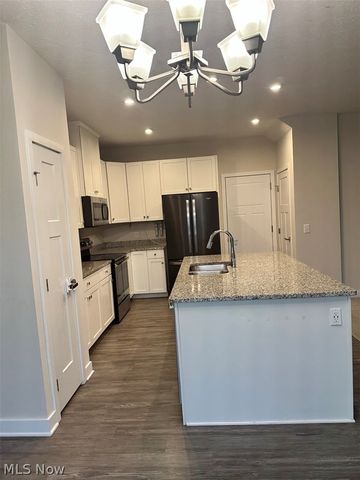 3178 Broadleaf Way, Brunswick, OH 44212