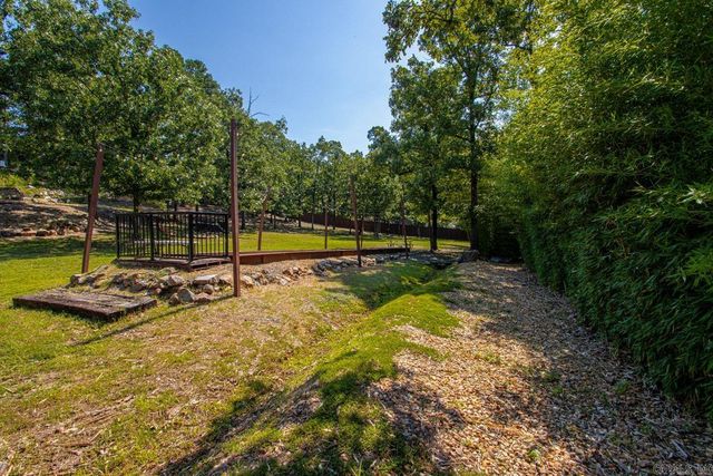 13620 Pleasant Forest Dr, Little Rock, AR 72212
